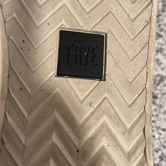 Frye dark gray men’s leather sneakers size 10. Fits like an 11 - Picture 5 of 7